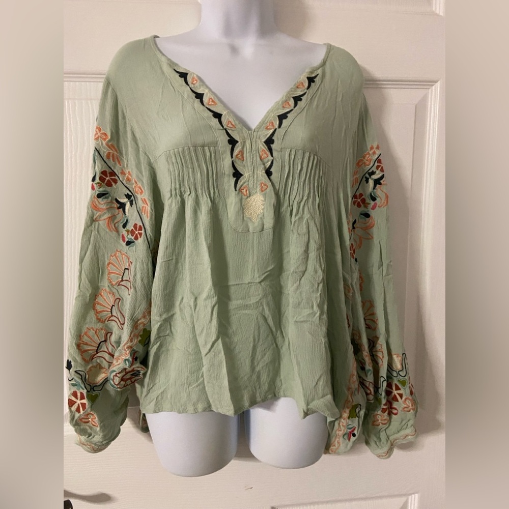 T37a- BAD LITTLE COUNTRY GIRL Boho Floral Embroidered Batwing Blouse *OVERSIZED